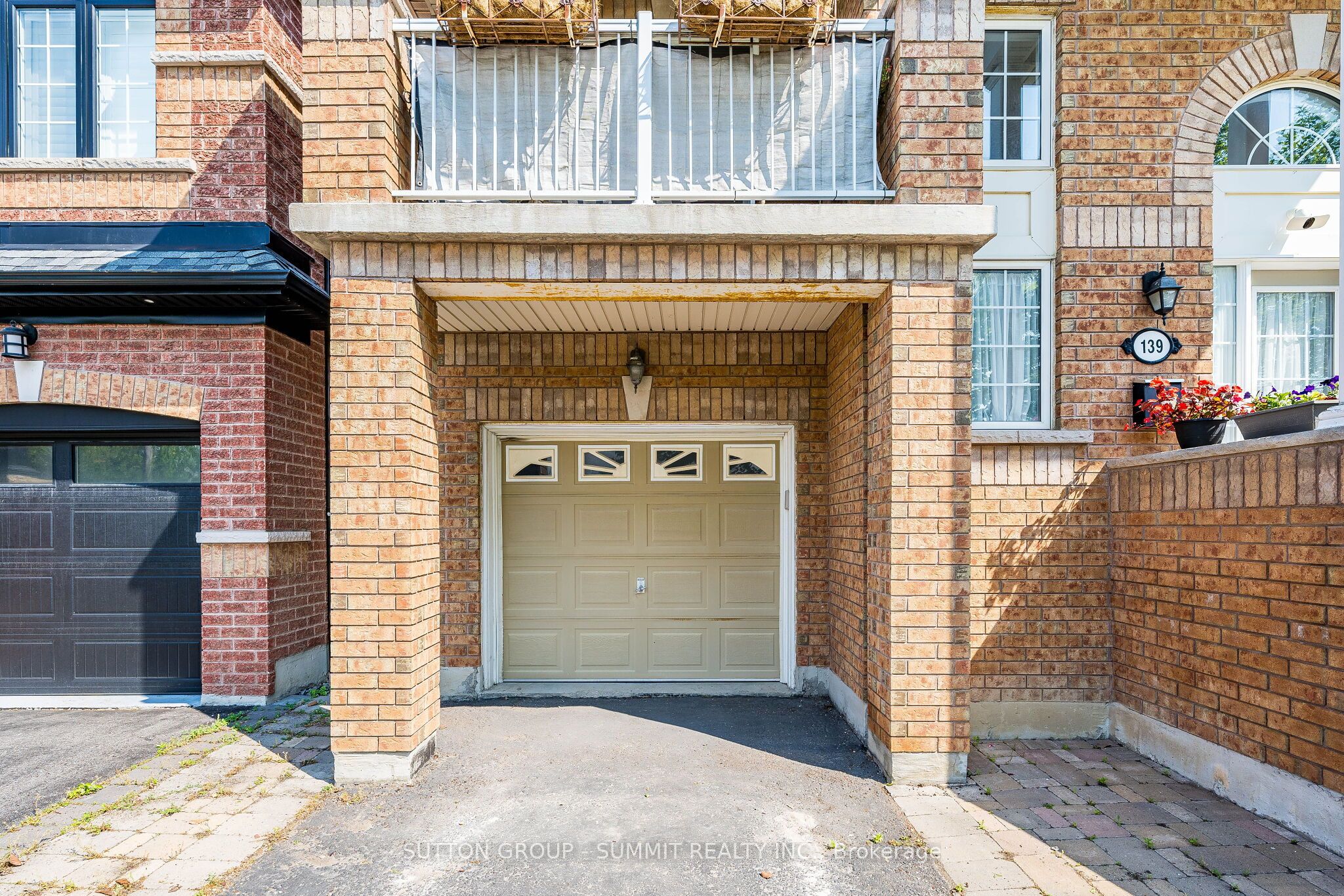 139 Oceanpearl Crescent