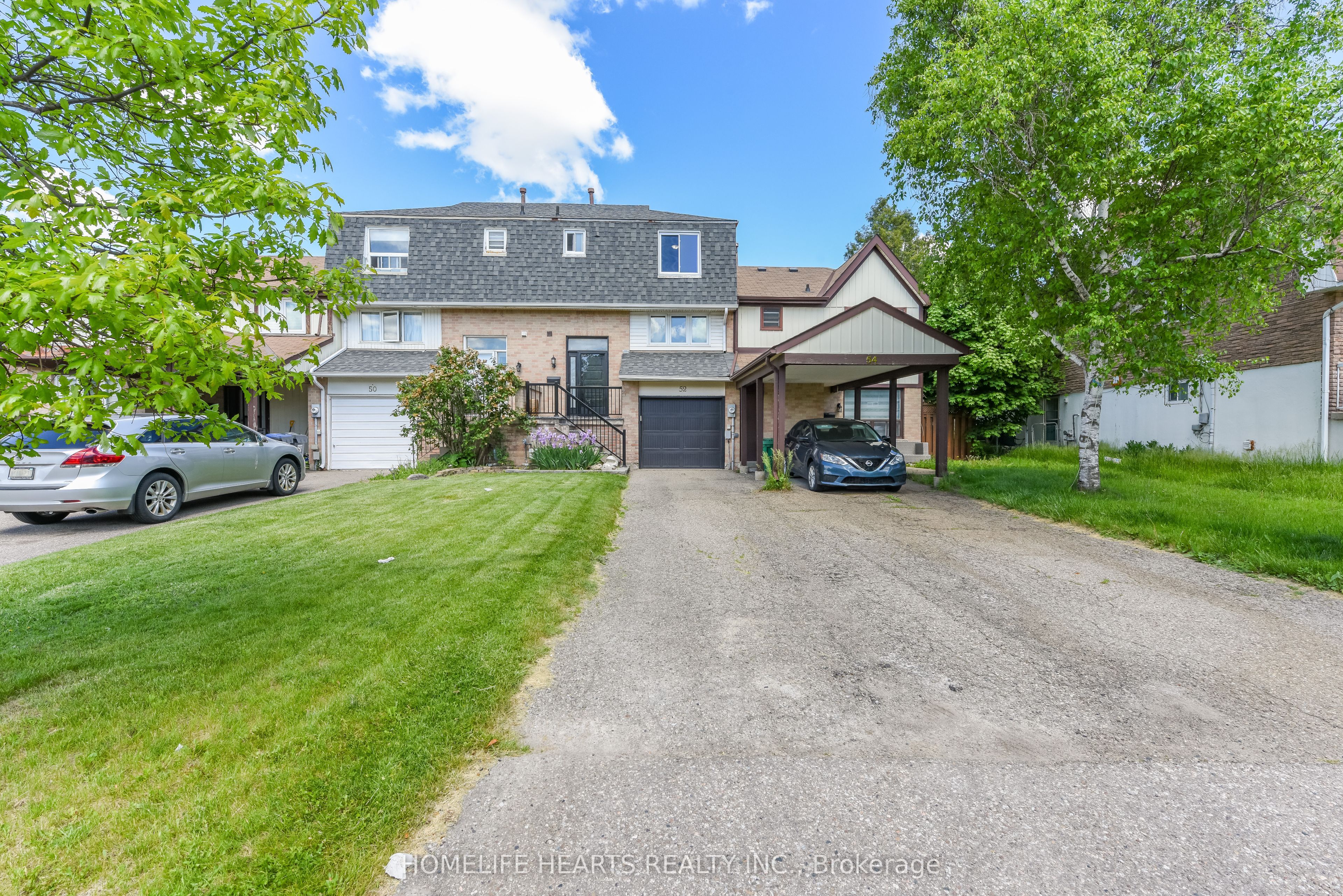 Photo 1 of 23 — 52 Primrose Crescent, Brampton, ON L6Z 1E3