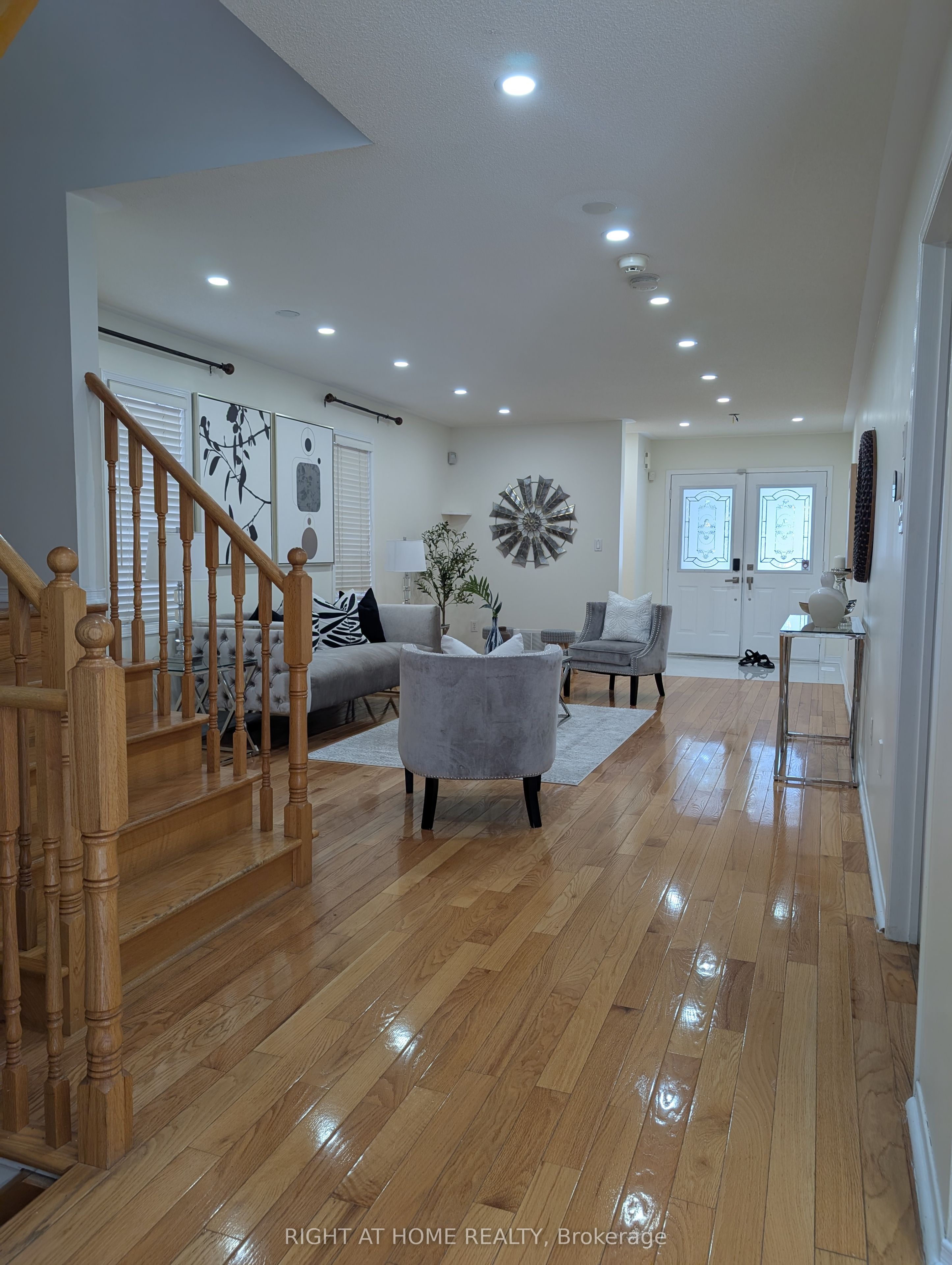 158 Hollywood hill Circle