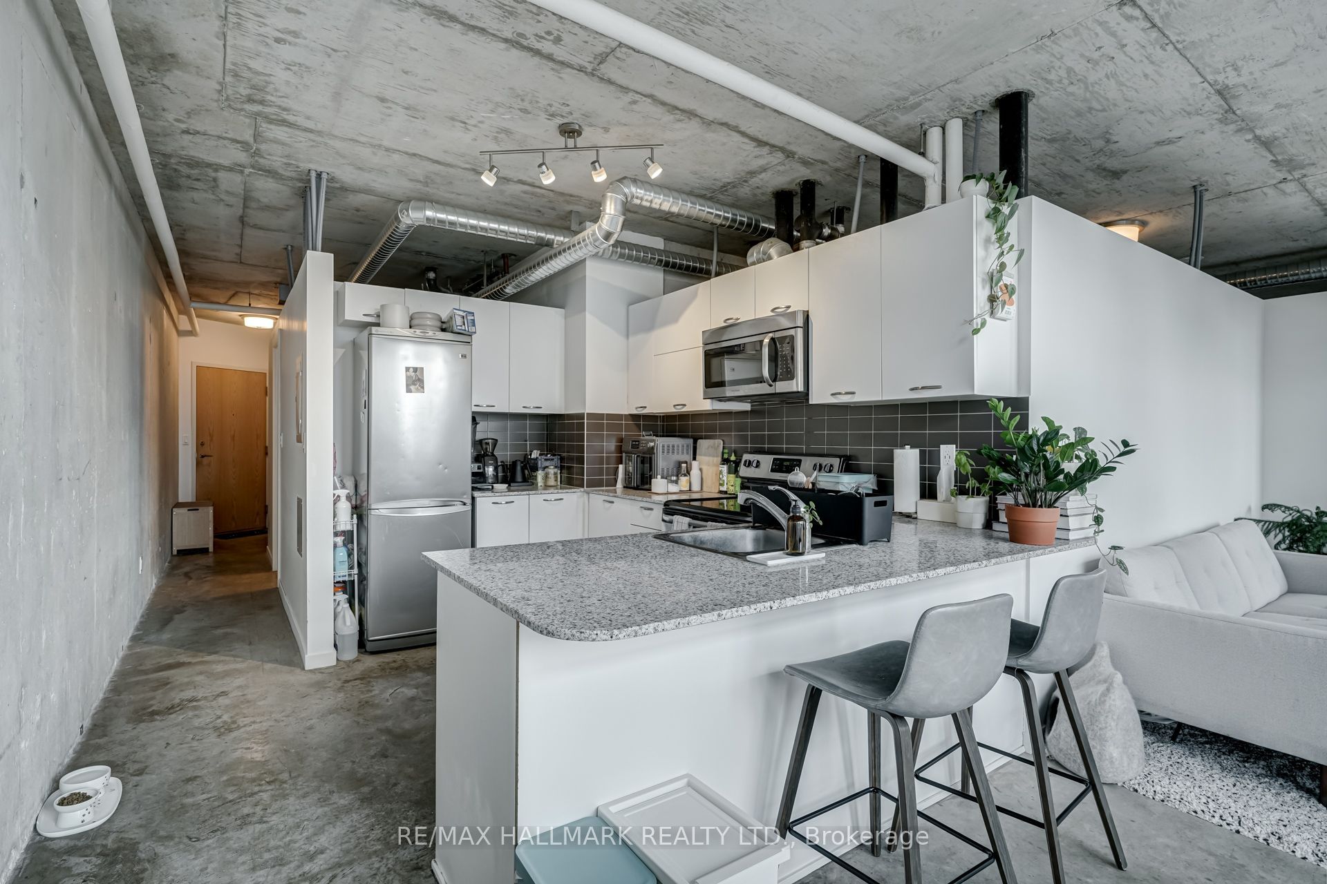 150 Sudbury Street 910