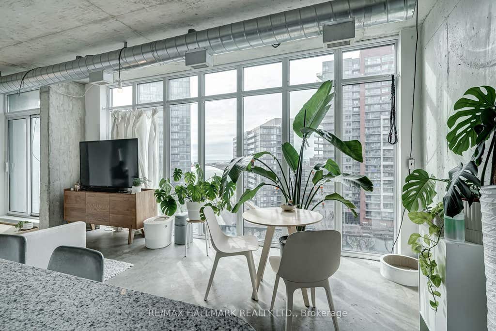 Photo of 150 Sudbury Street #910, Toronto, ON M6J 3S8 (MLS # C13586710)