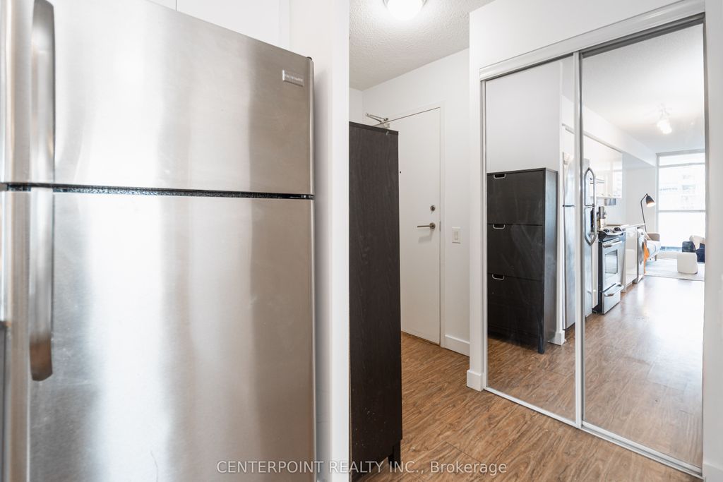 Photo of 33 Singer Court #509, Toronto, ON M2K 0B4 (MLS # C12837376)