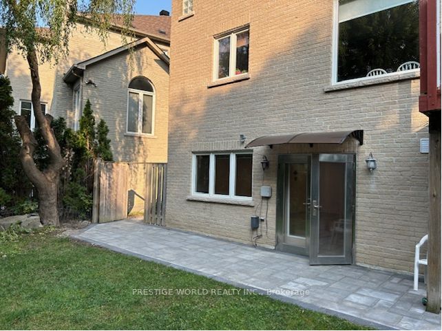 15 Circle Court