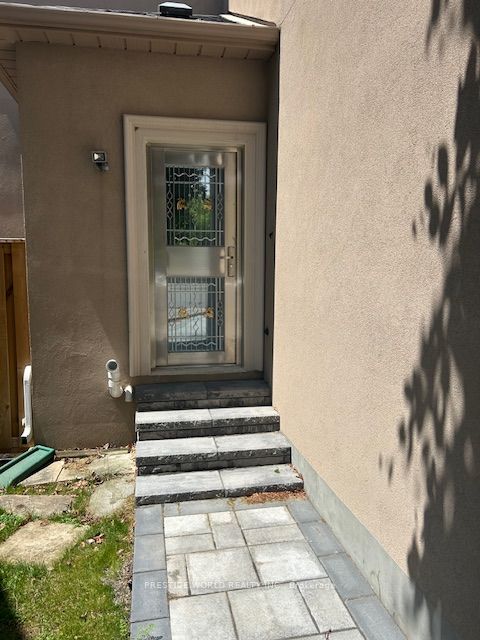 15 Circle Court