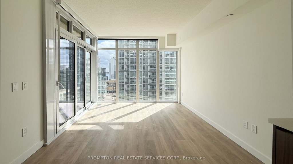 Photo of 1 Concord CityPlace Way #812, Toronto, ON M5V 0X3 (MLS # C12912818)