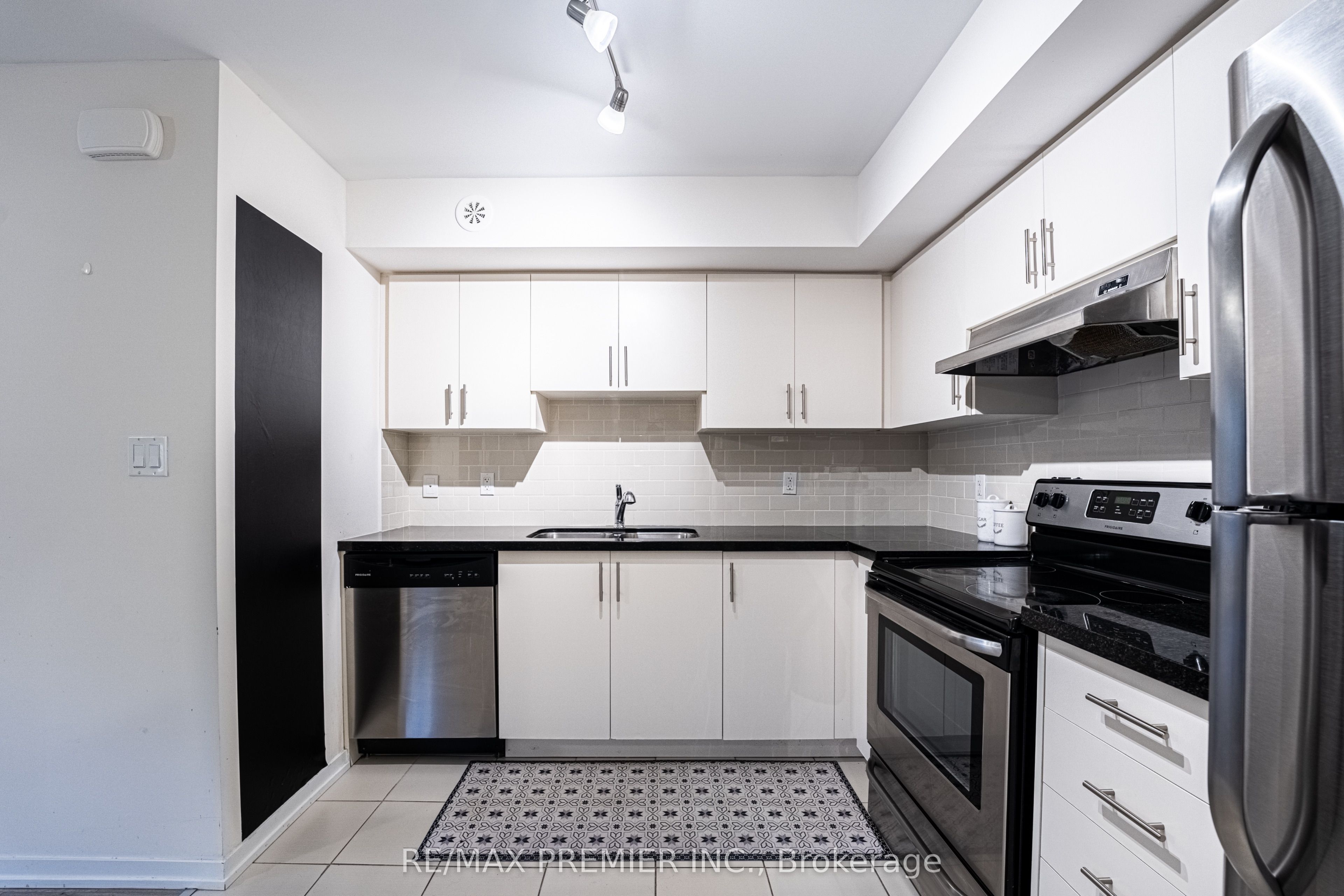 26 Bruce Street B02