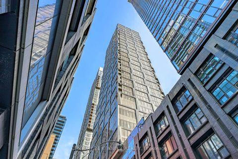 15 Mercer Street 2802 Toronto ON M5T 0T8