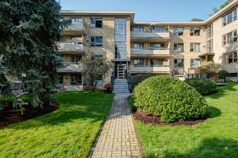 Photo of 8 Corinth Gardens #3, Toronto, ON M4P 2N5 (MLS # C12474394)