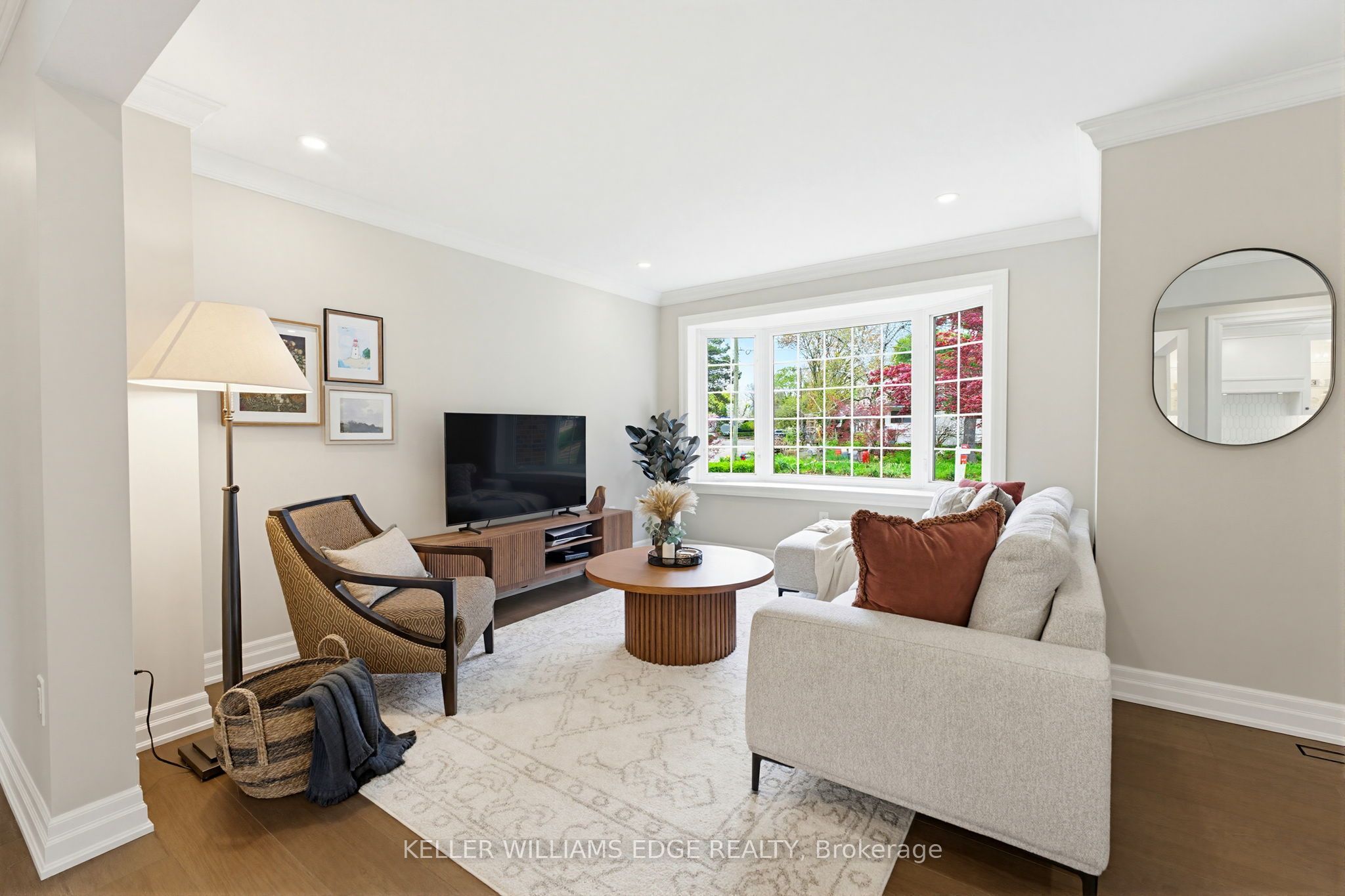 586 Woodland Avenue