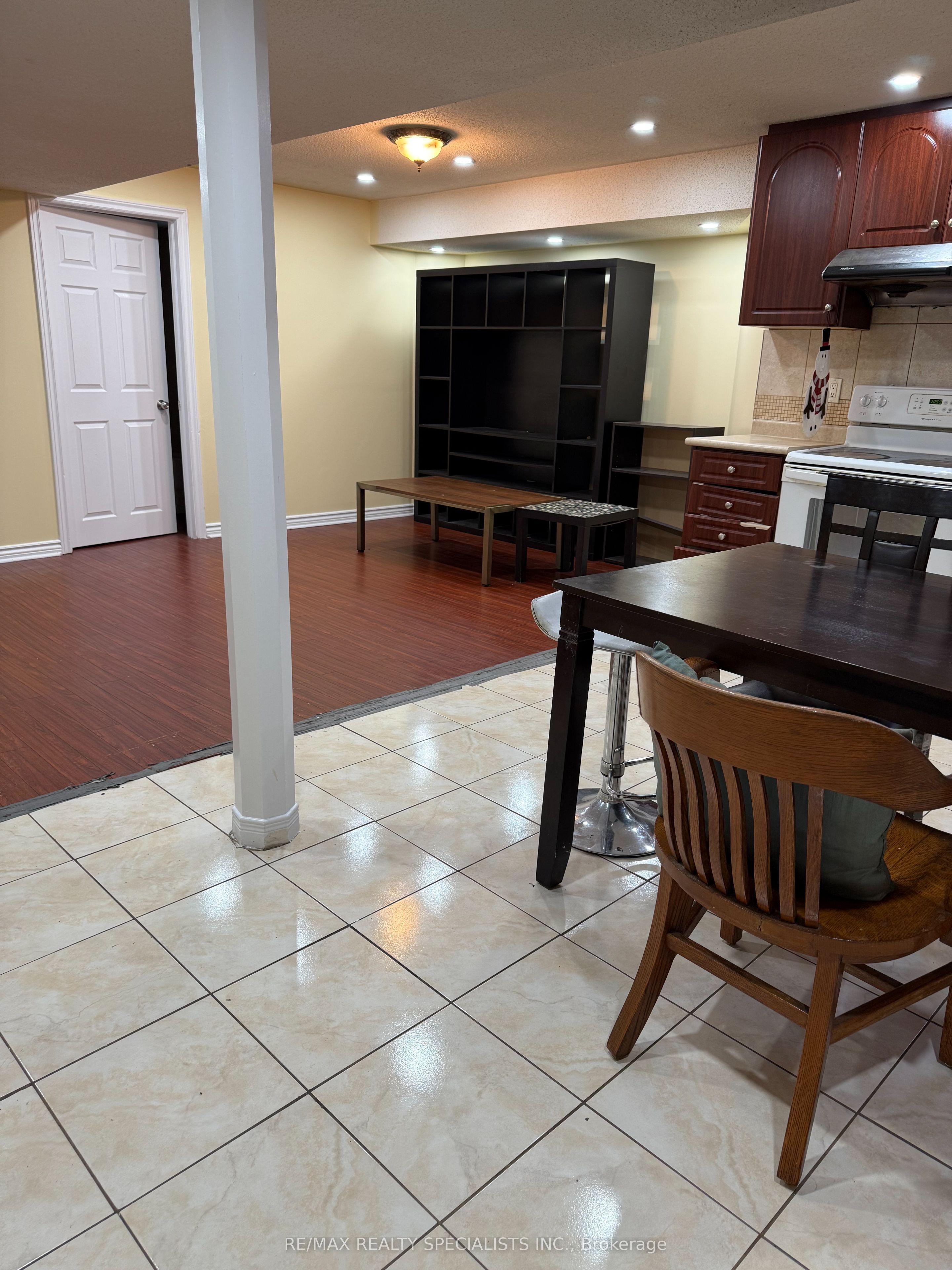 19 Mountain Gorge Road