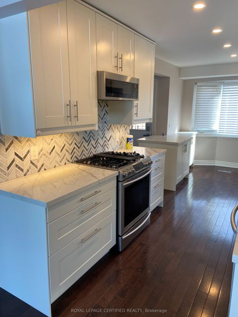 3221 Victoria Street Upper Oakville ON L6L 5P8