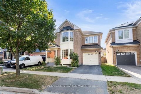 14 Tower Bridge Crescent Markham ON L6C 2M8