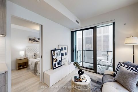 8 Cumberland Street 4103 Toronto ON M4W 0B6