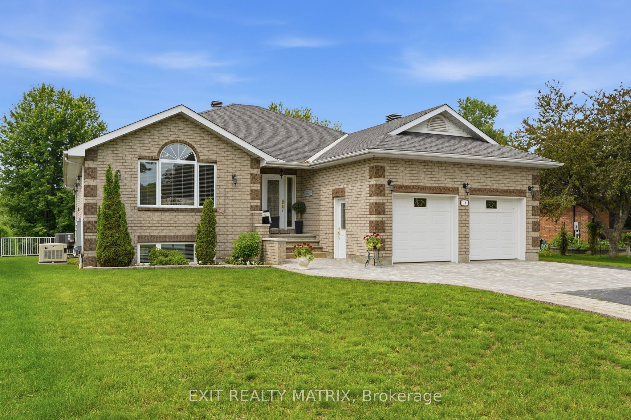 16 Richelieu Street - Photo 3