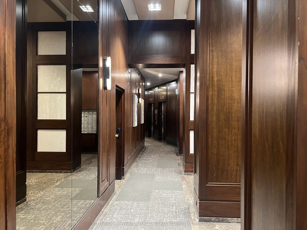 Photo of 55 Harbour Square #1414, Toronto, ON M5E 2L1 (MLS # C12890462)