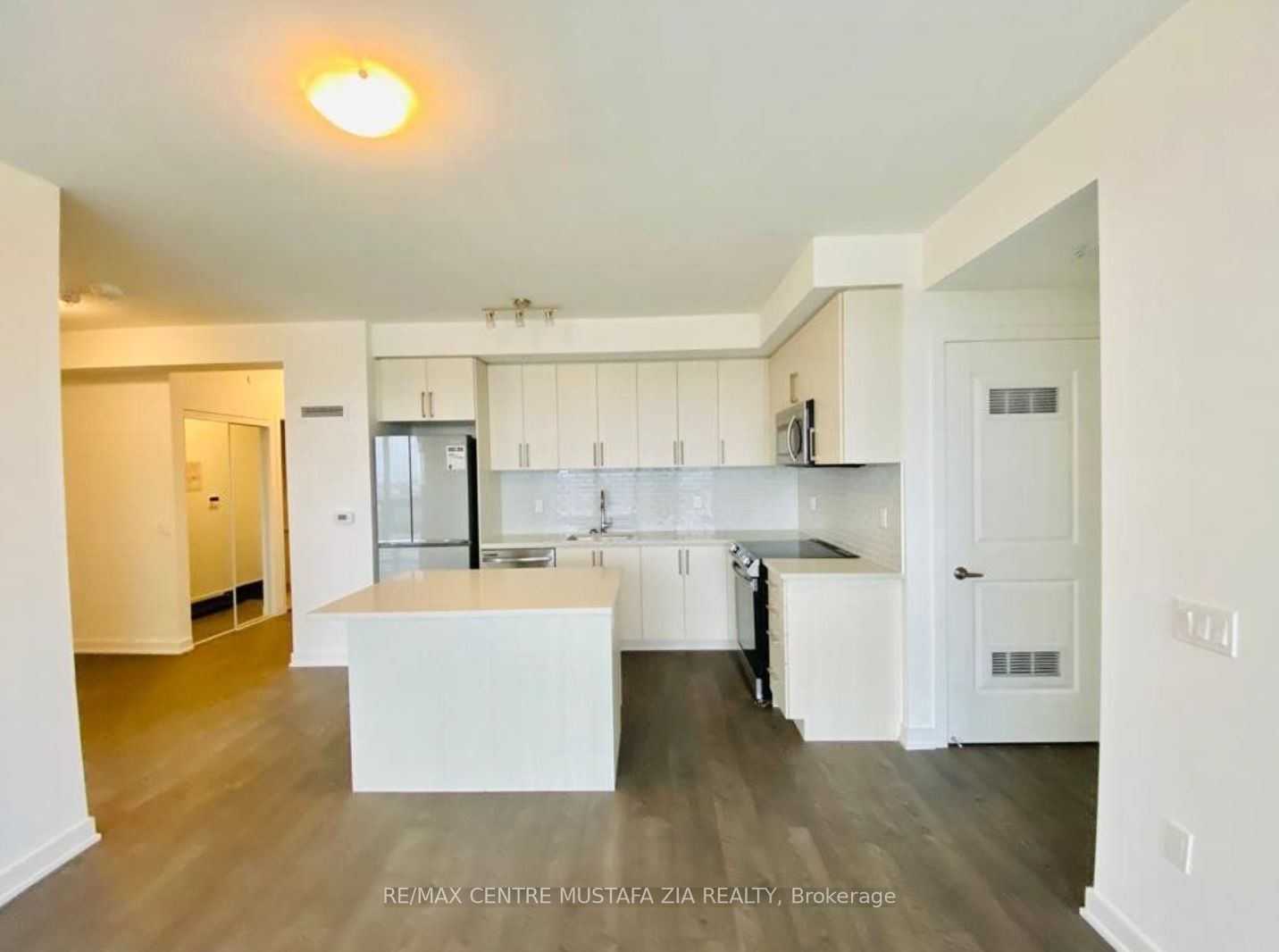 4699 Glen Erin Drive 1609