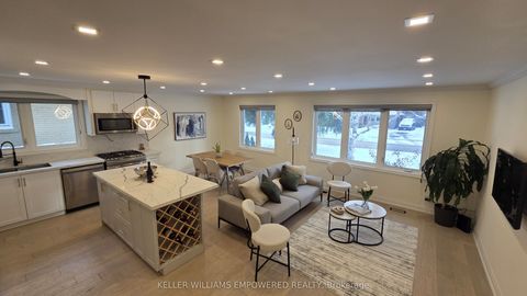 333 Paliser Crescent S Richmond Hill ON L4C 1R9