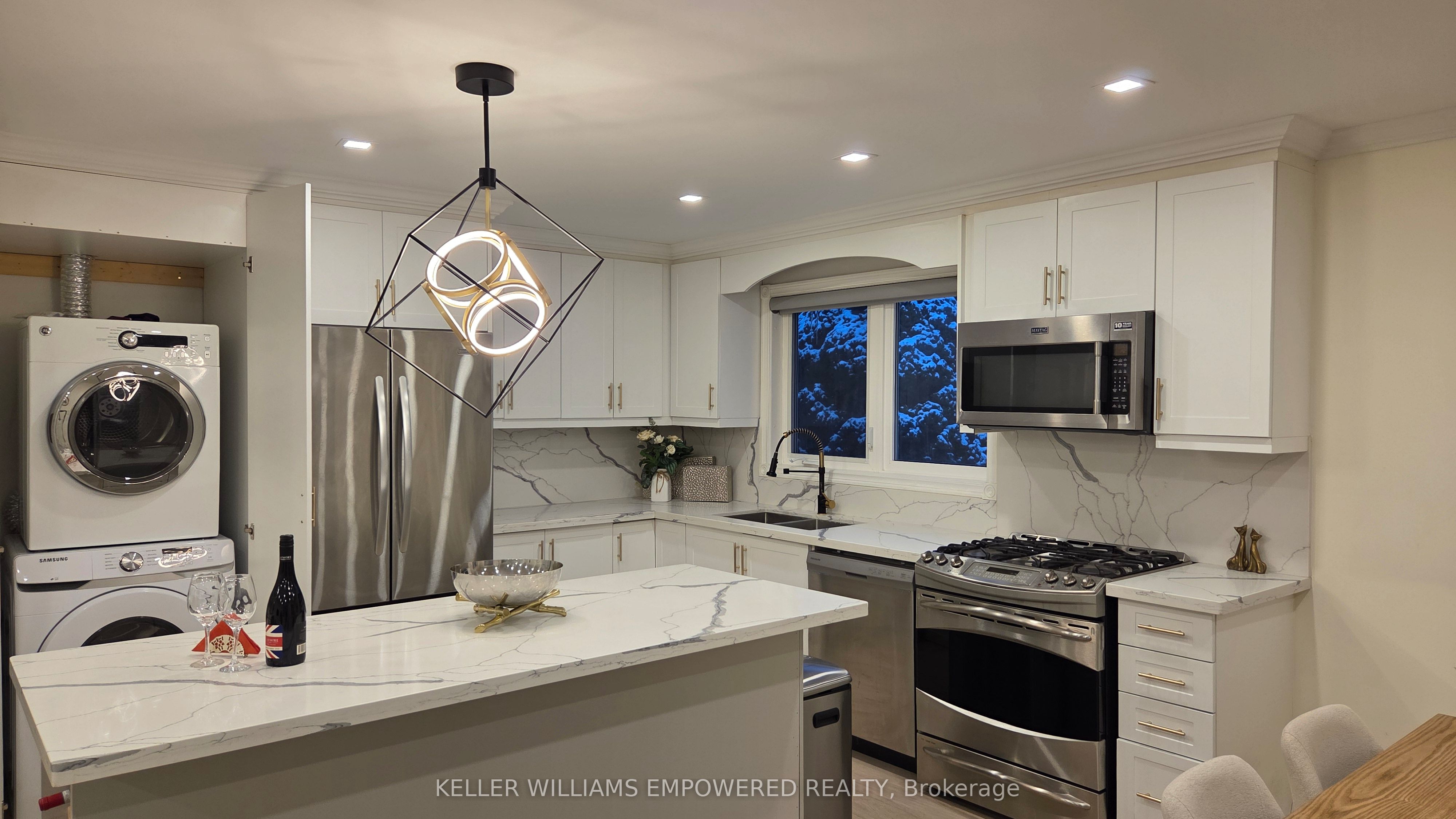 333 Paliser Crescent S