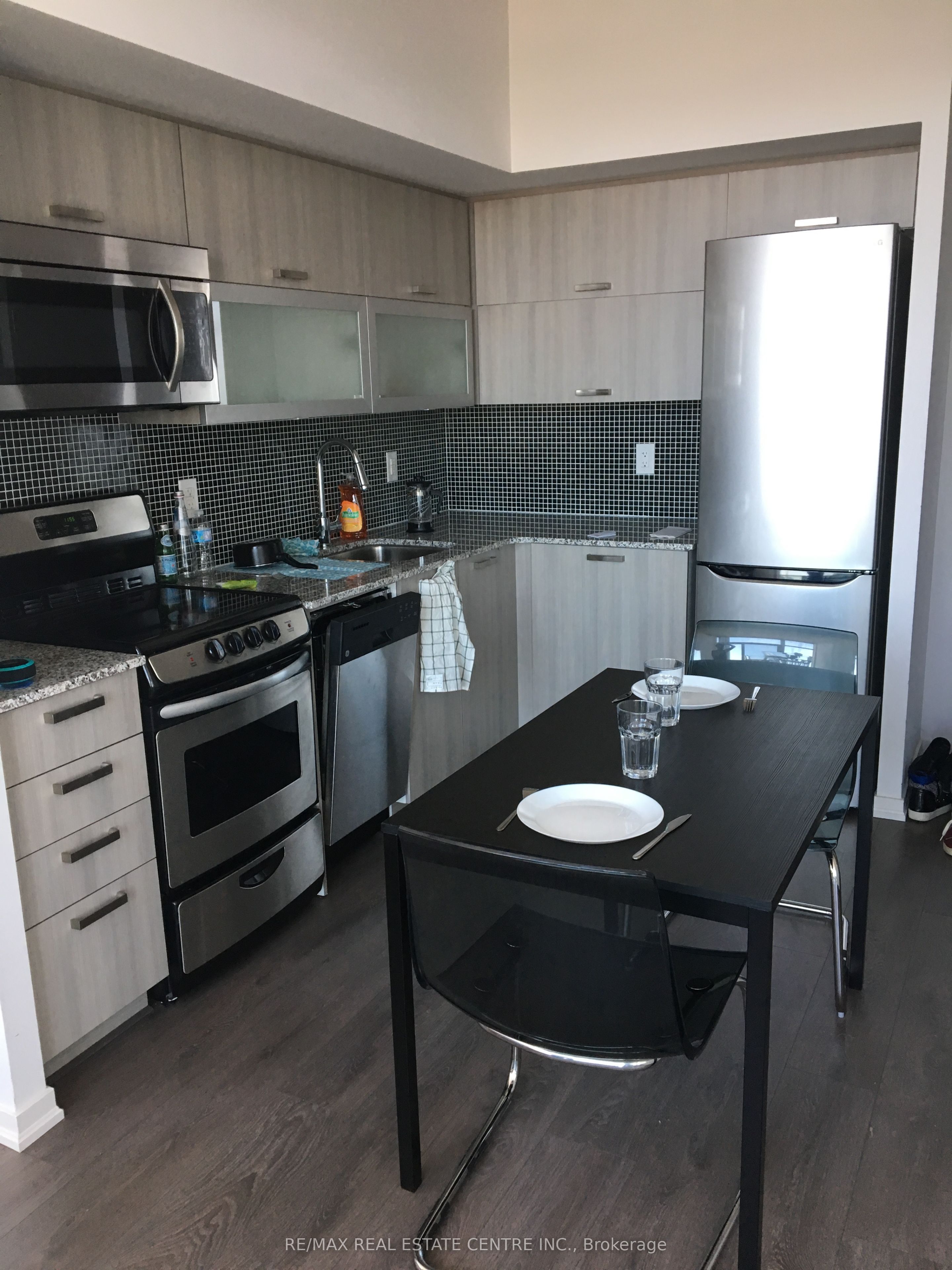 36 Lisgar Street Ph12E