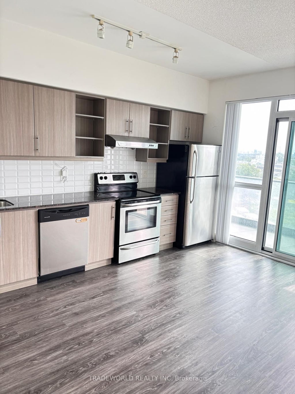 Photo of 160 Vanderhoof Avenue #508, Toronto, ON M4G 2G6 (MLS # C13747138)