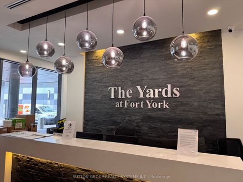 20 Bruyeres Mews 2908 Toronto ON M5V 0G8