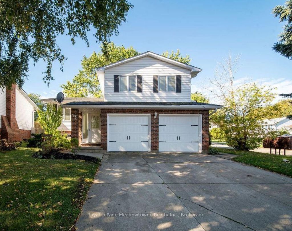 Photo of 13 THOMPSON Drive, Norfolk, ON N0A 1N4 (MLS # X12852584)