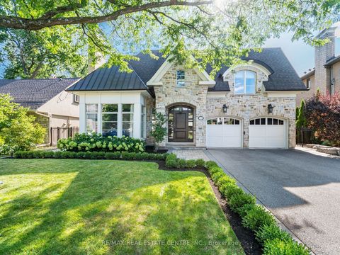 122 Wimbleton Road Toronto ON M9A 3S6