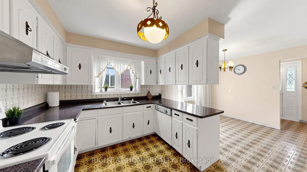Photo of 20 Torrens Avenue, Toronto, ON M4K 2H8 (MLS # E13638278)