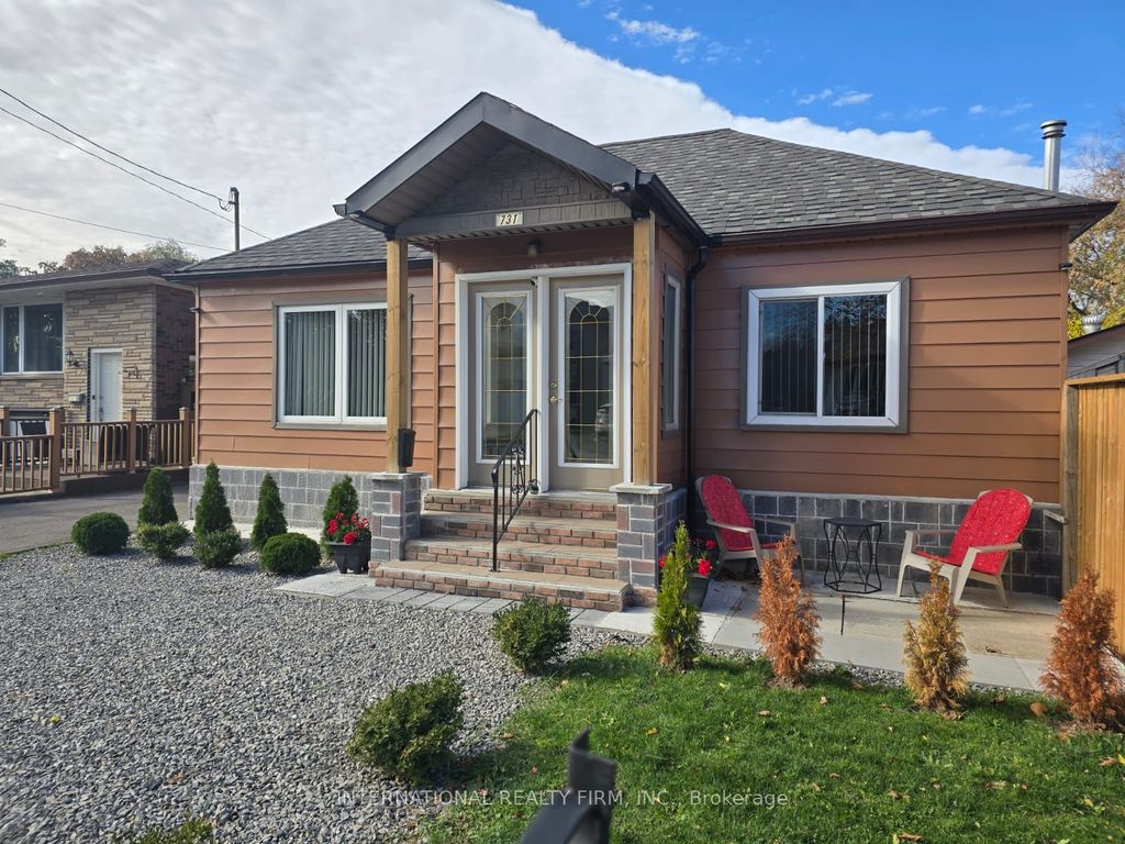 Photo of 731 Knox Avenue, Hamilton, ON L8H 6K7 (MLS # X12894198)