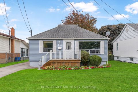 Photo of 20 Helen Street, Port Colborne, ON L3K 3N9 (MLS # X12505596)
