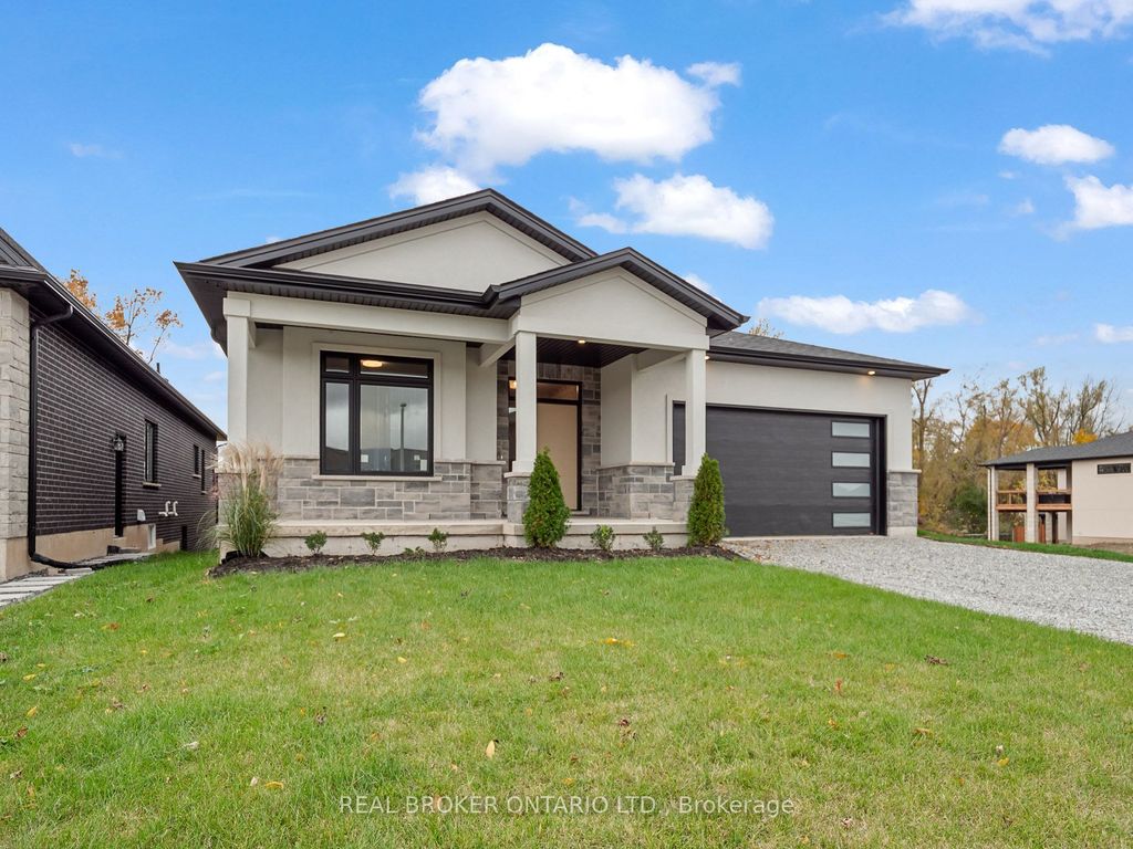 Photo of 149 Willowbrook Drive, Welland, ON L3C 0G2 (MLS # X12930870)