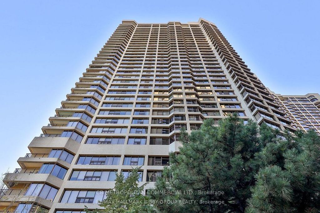 Photo of 65 Harbour Square #3305, Toronto, ON M5J 2L4 (MLS # C12915658)