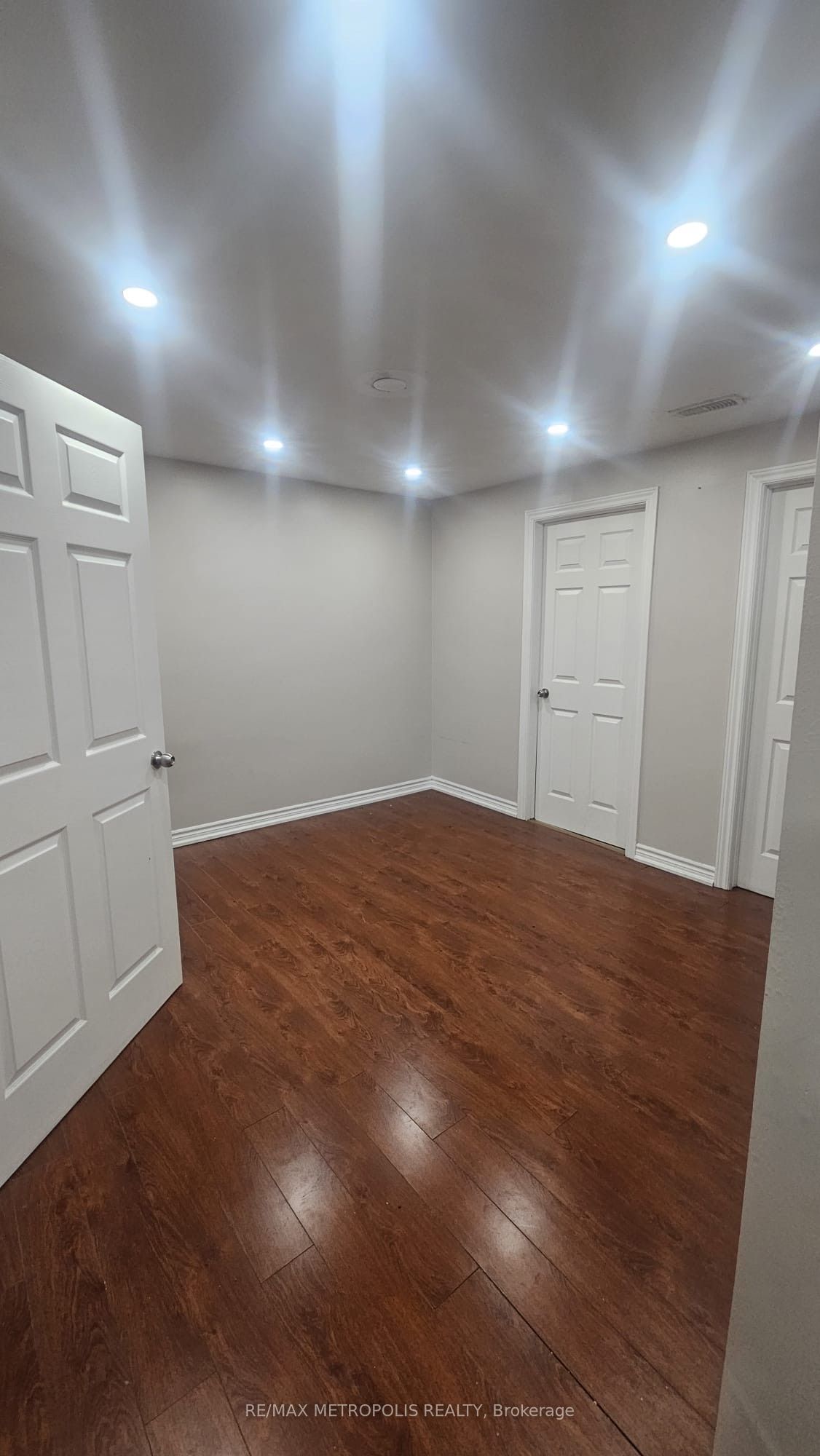 54 Amethyst Circle Basement