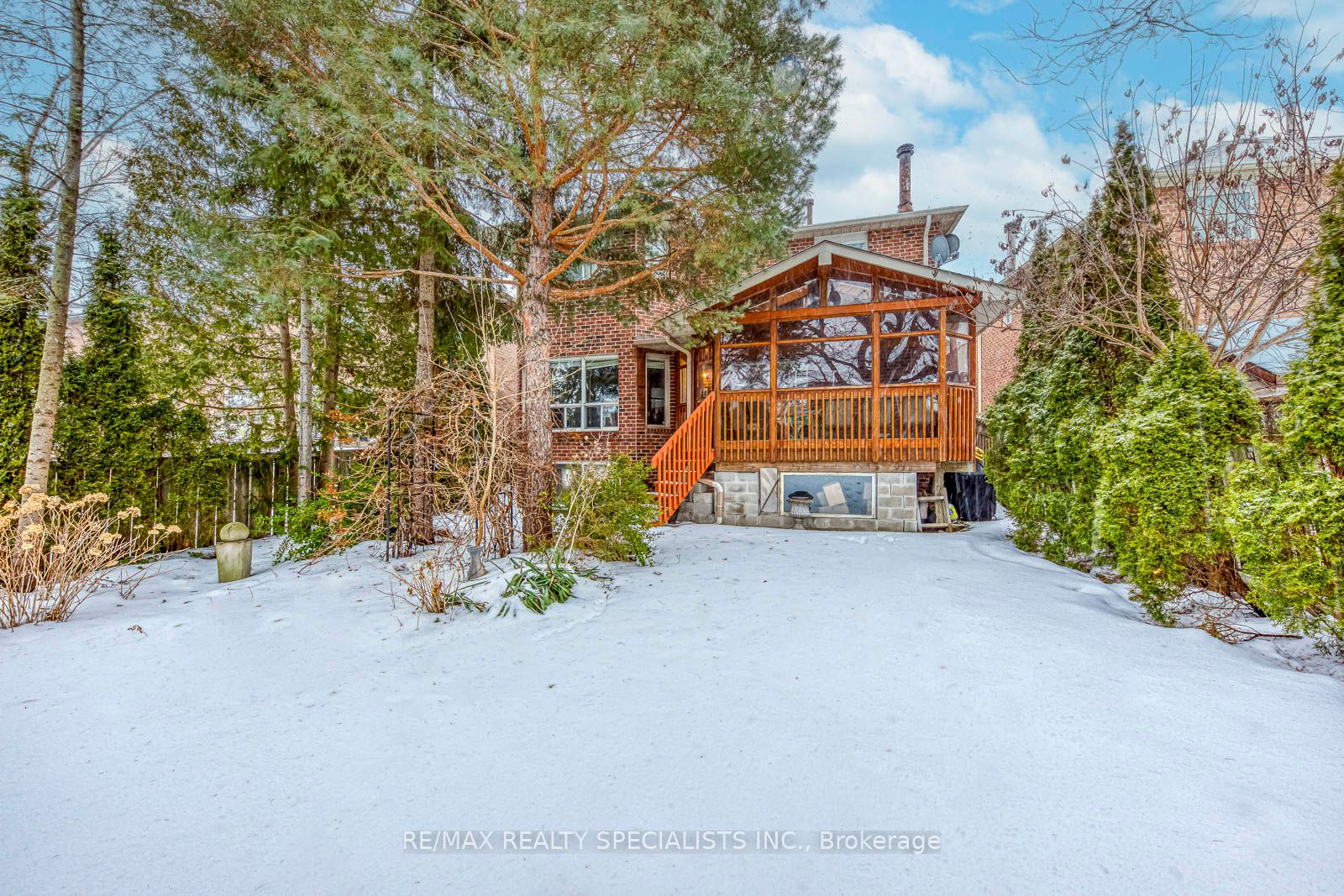 6152 Hardesty Crescent BSMT