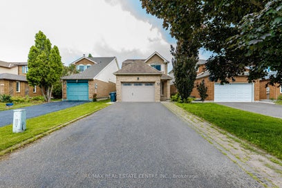 17 Scotia Drive #2 Brampton ON L6Y 2W3