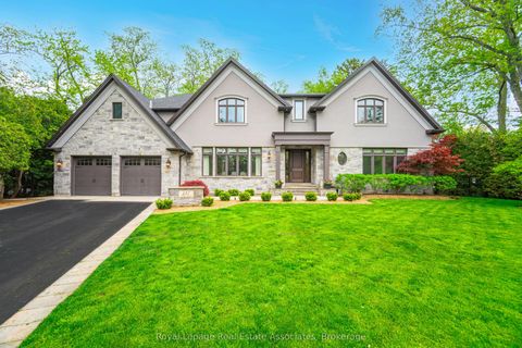 157 Dianne Avenue Oakville ON L6J 4G8