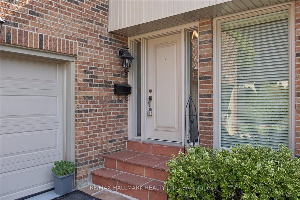 Photo of 42 Reesorville Road, Markham, ON L3P 3L2 (MLS # N13585742)