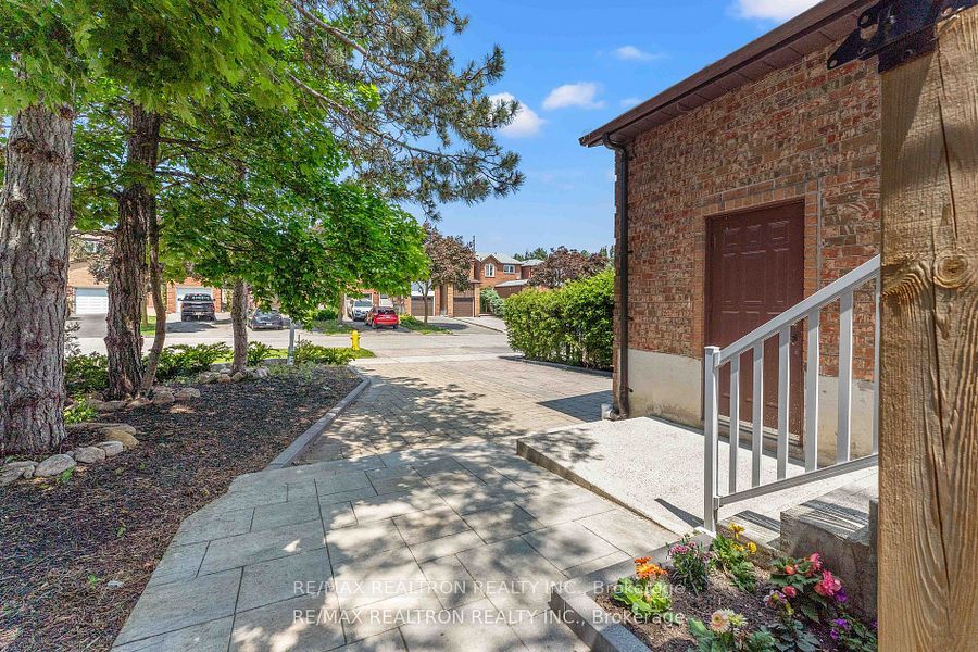 43 Rejane Crescent