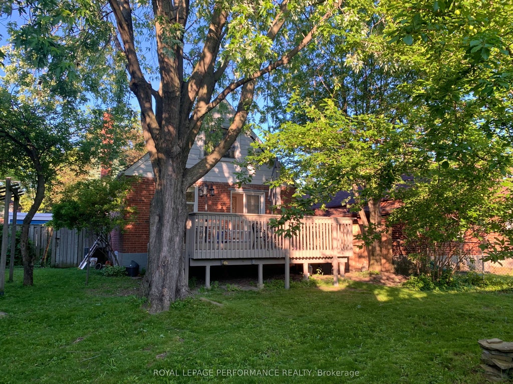 Photo of 10 Faulkland Road, Toronto, ON M1L 3S3 (MLS # E13435594)