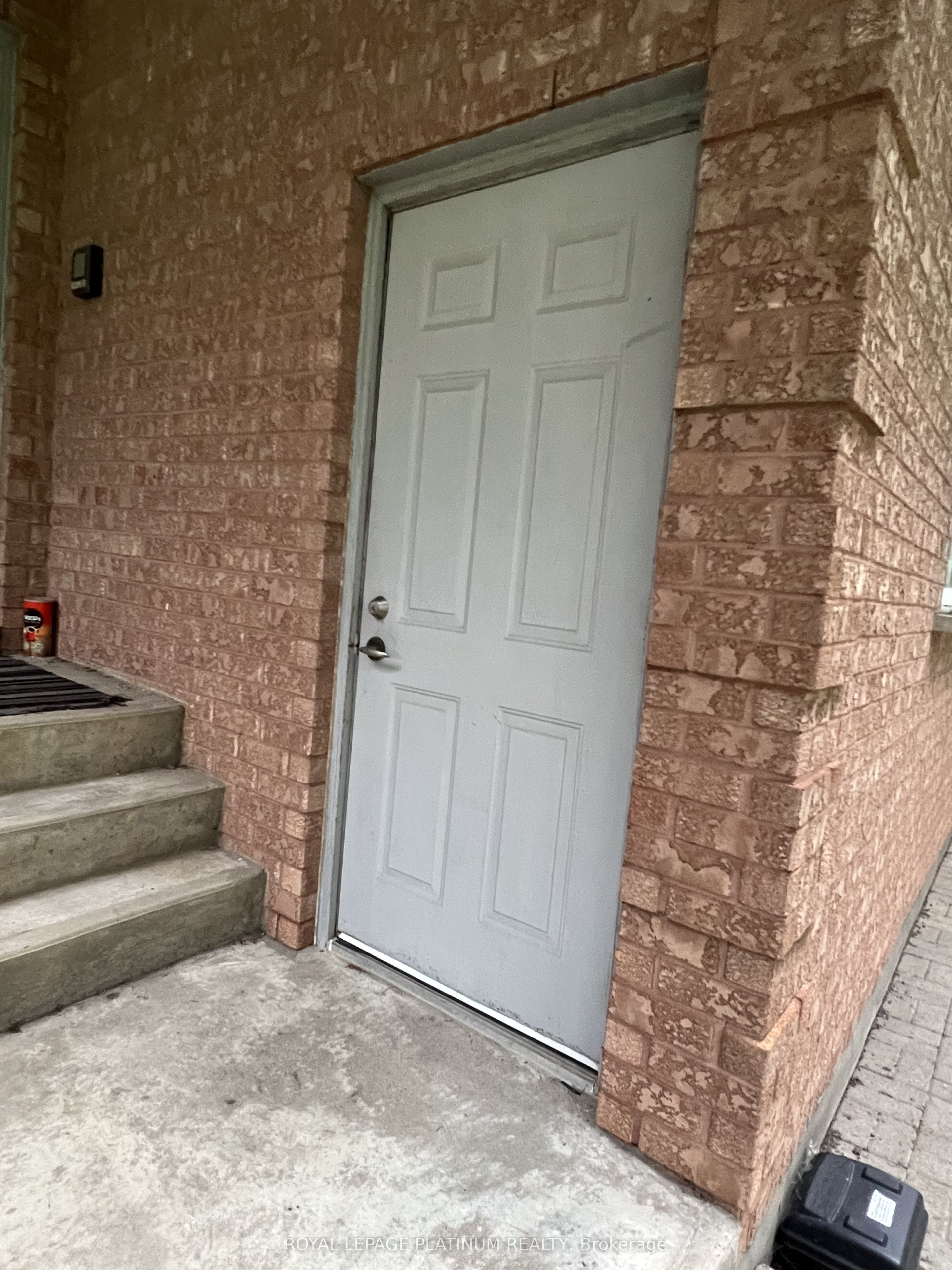 5640 Fifth Line Lower