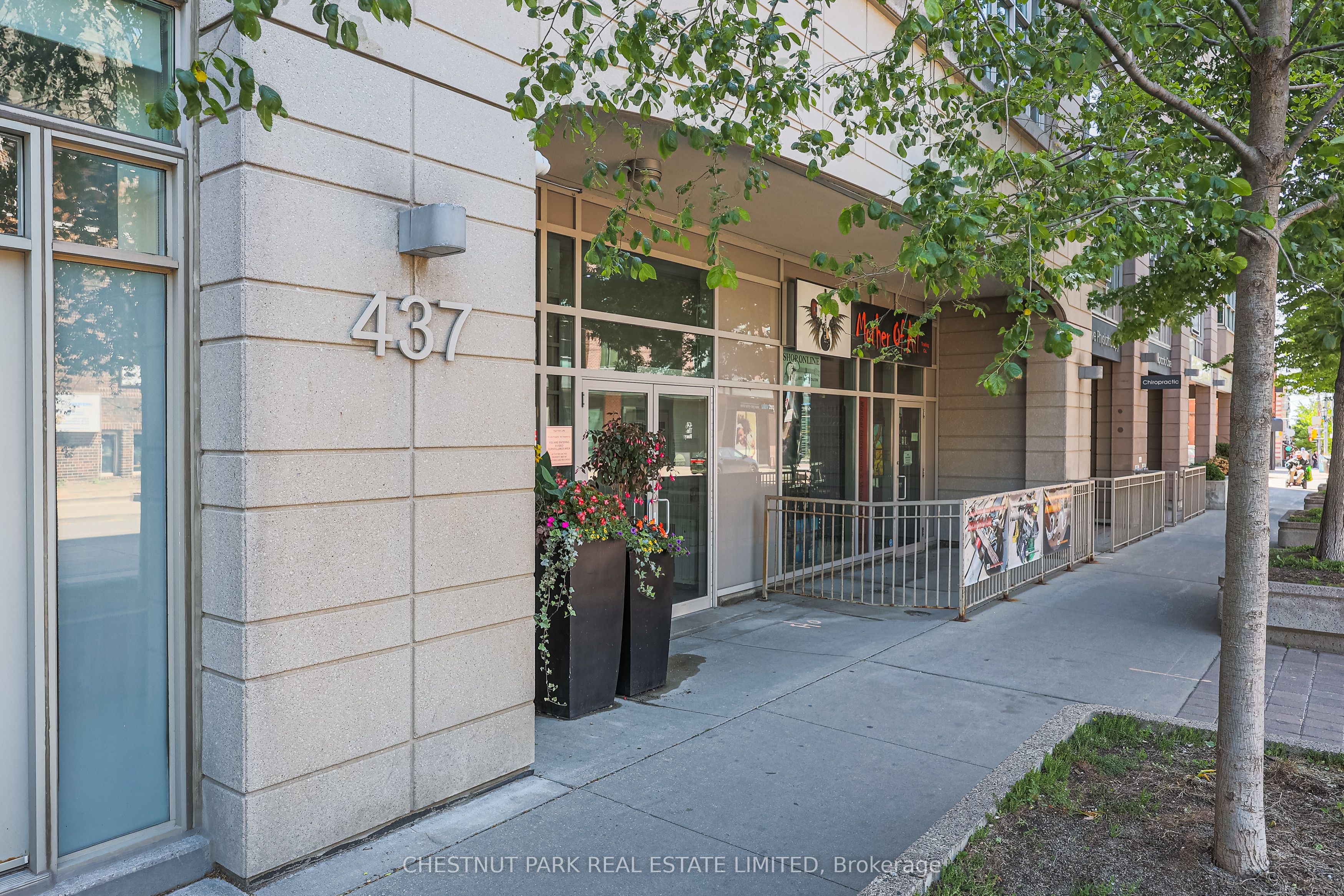 437 Roncesvalles Avenue 209