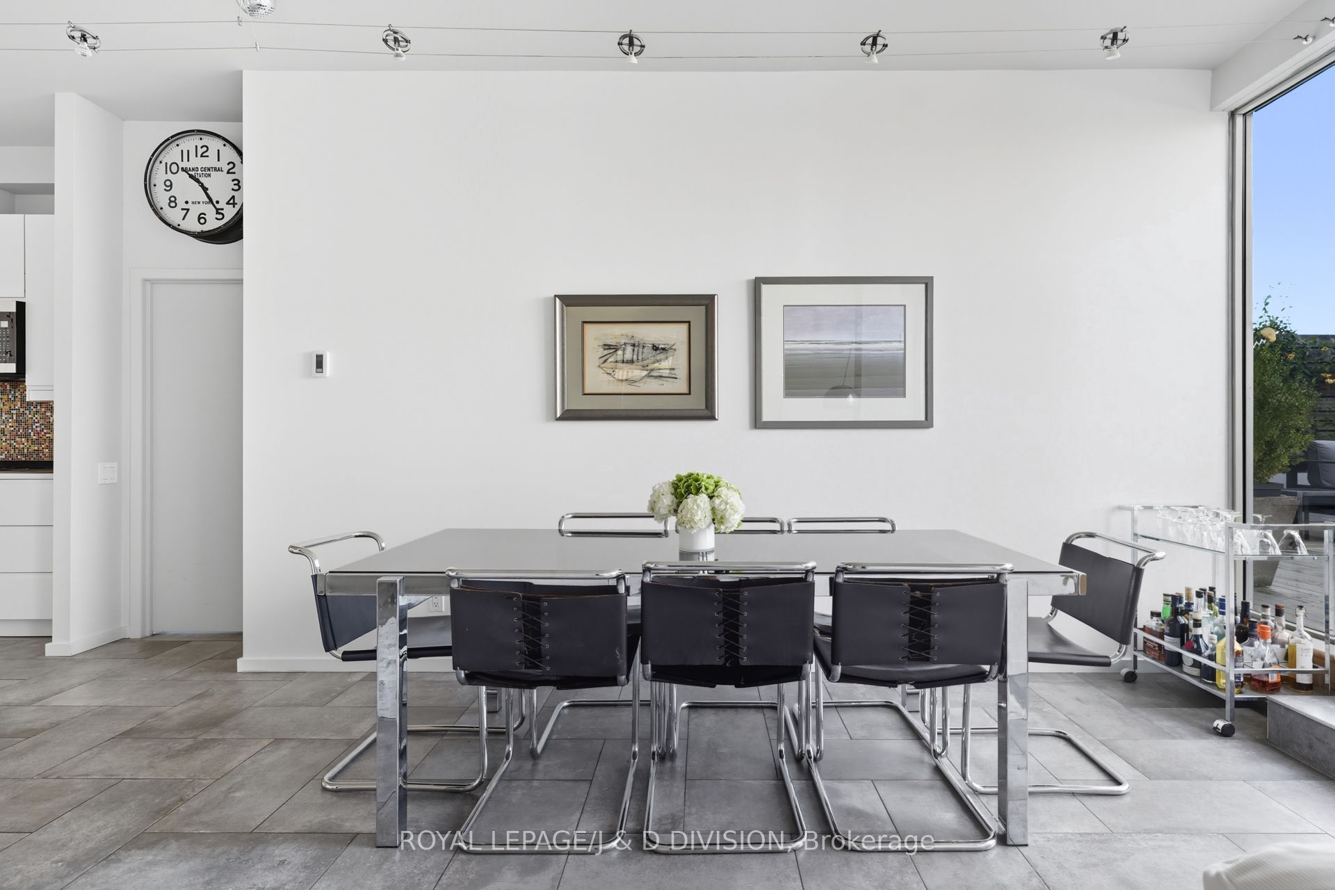 160 Baldwin Street 610