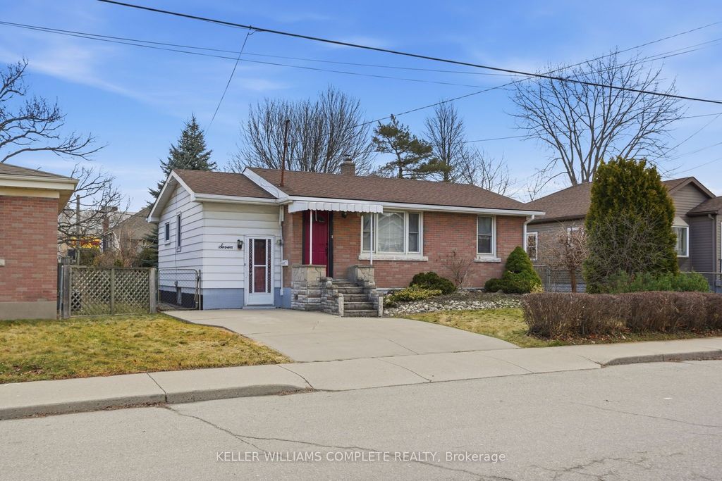 Photo of 7 West 1st Street, Hamilton, ON L9C 3B5 (MLS # X12882018)