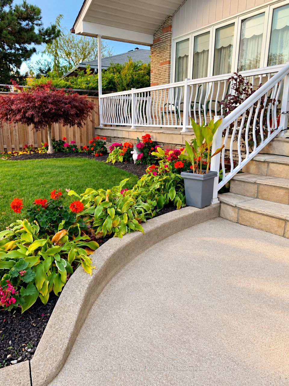 Photo of 3411 Pinesmoke Crescent, Mississauga, ON L4Y 3L4 (MLS # W13910256)