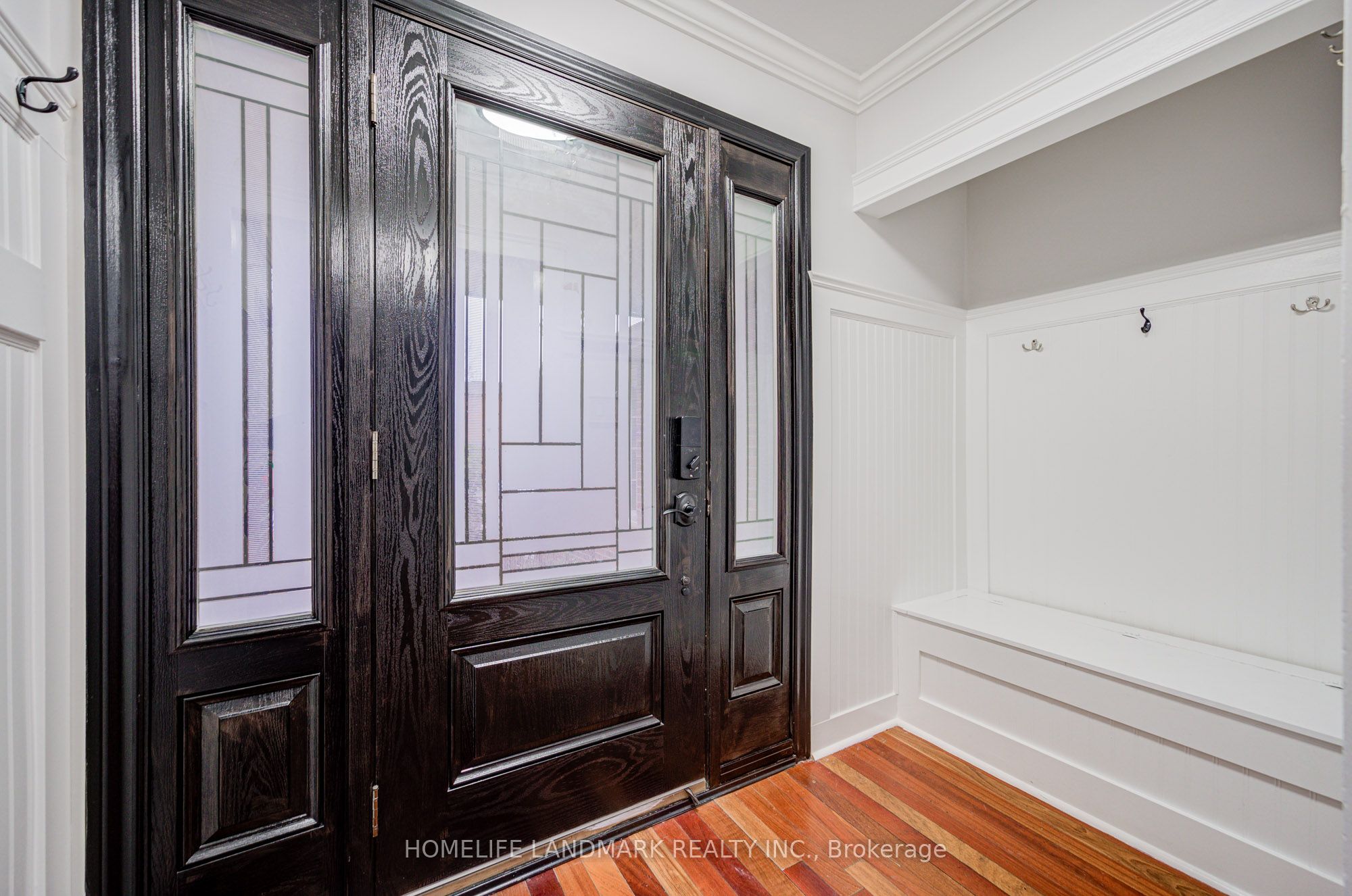 377 Parkridge Crescent