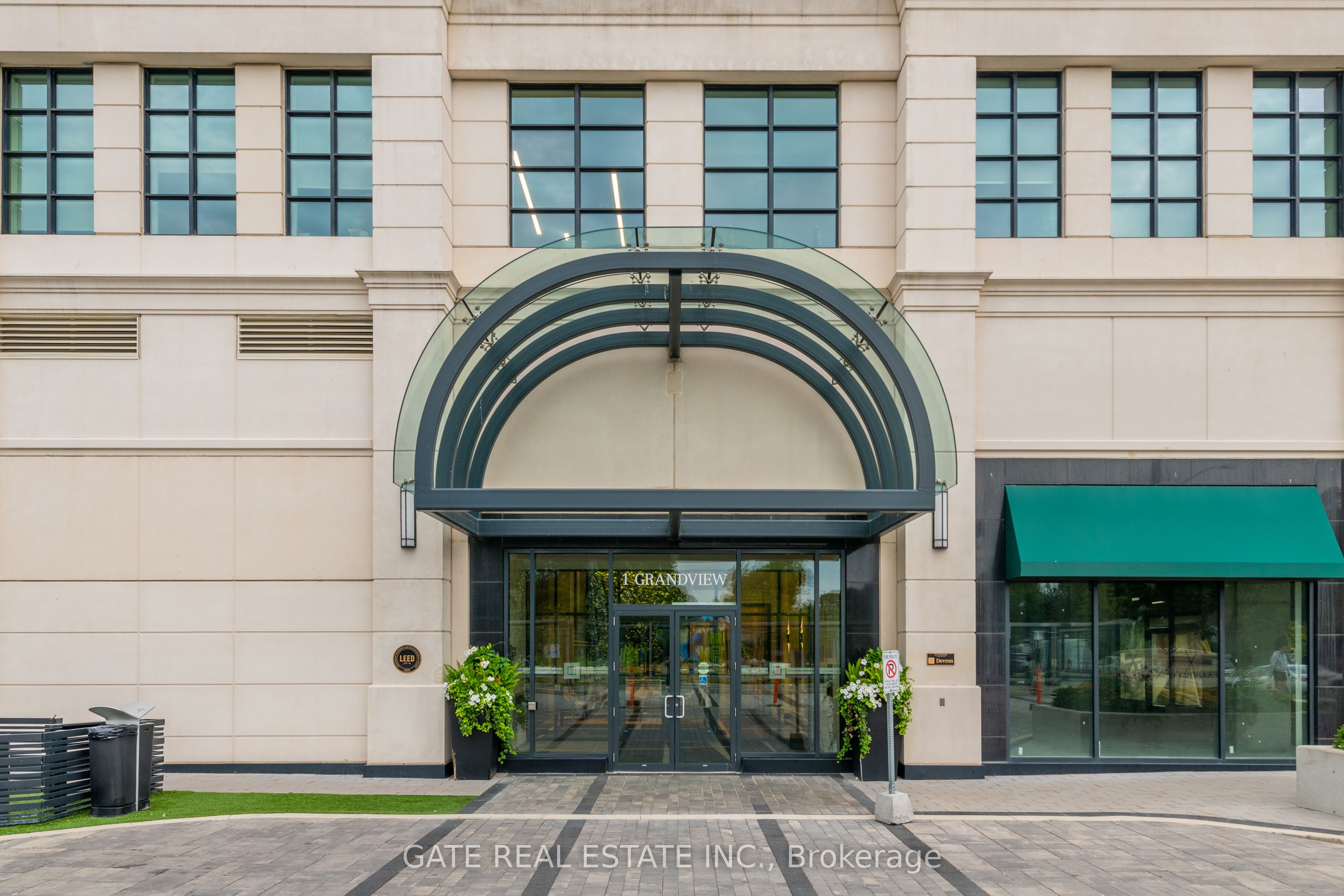 1 Grandview Avenue 511