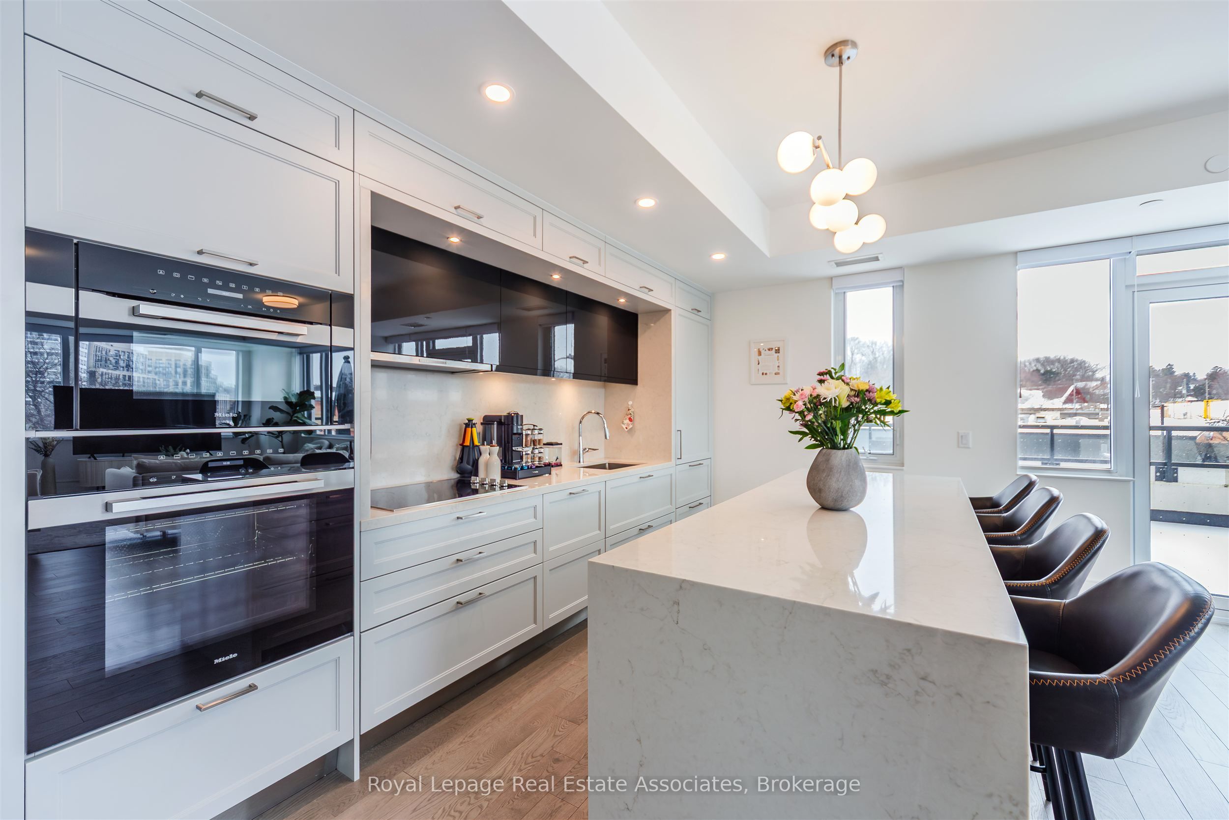 259 The Kingsway N/A 219