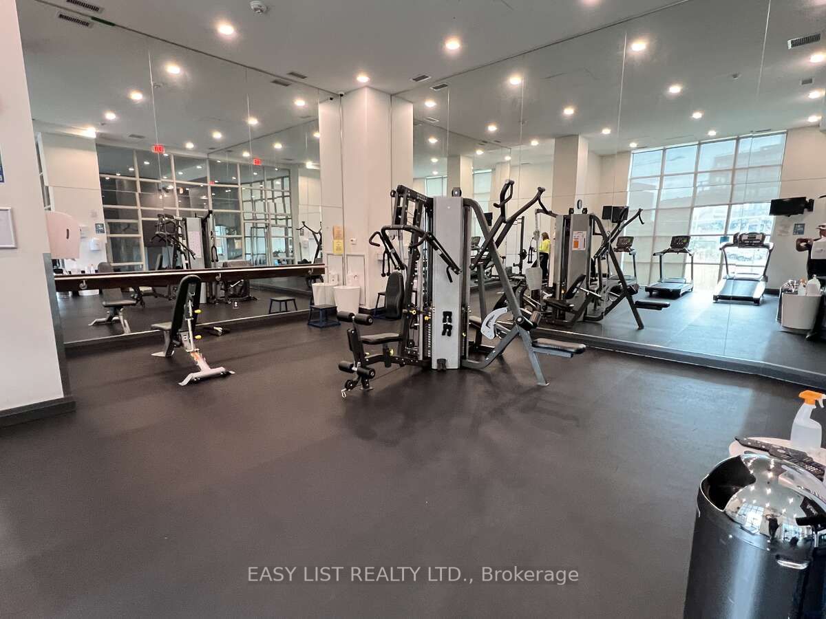 125 Western Battery Road 1402