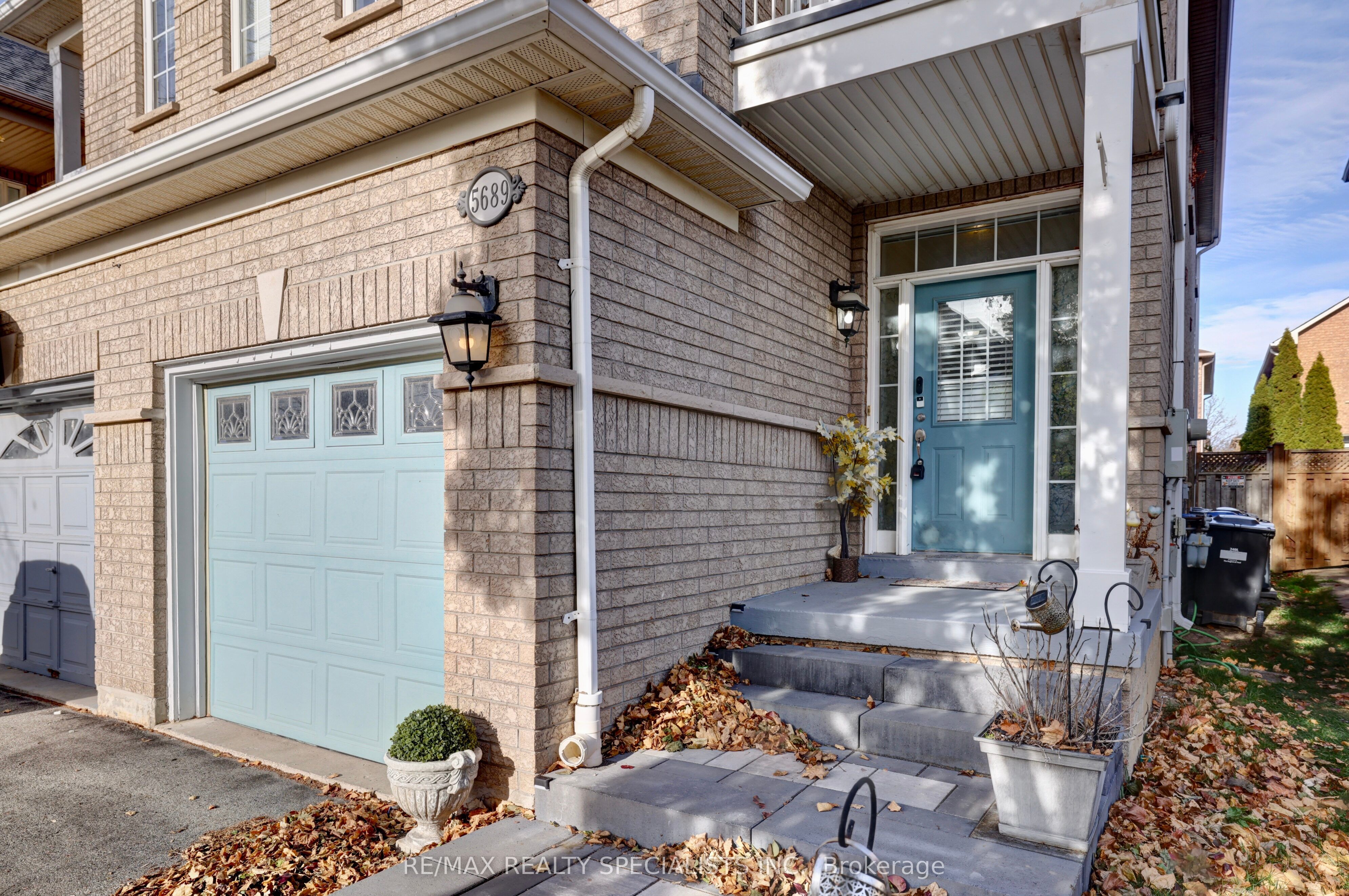 5689 Longboat Avenue