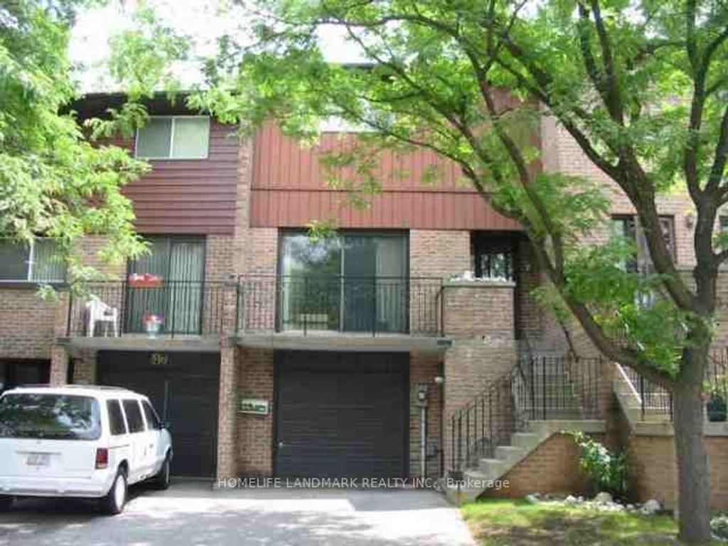 Photo of 45 Ashglen Way, Markham, ON L3R 3A6 (MLS # N13559768)